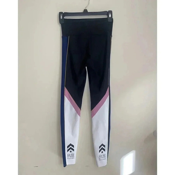 P.E NATION X BARRY'S EXCLUSIVE REBUILD LEGGINGS - Picture 6 of 7